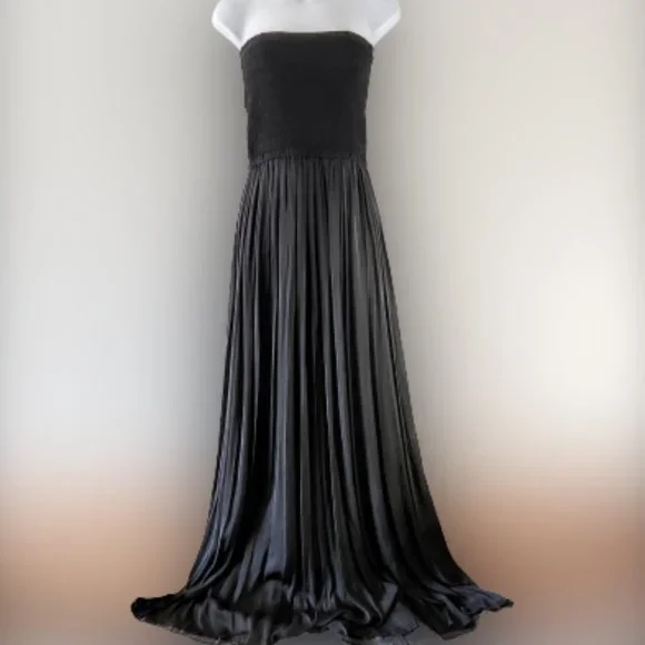 elizabeth and james pleated dress Elizabeth and James A-Line Dress Sleeveless Pleated Knee Length Black Size 10